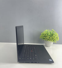Lenovo ThinkPad X390 Intel Core i5 