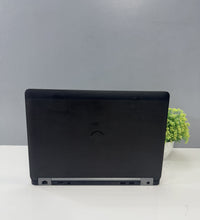 Dell latitude 7470 Lightweight Core i5 6th GEN / 14 Inch (Refurbished)
