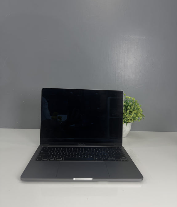 Refurbished Apple MacBook Pro A2289 2020(i5/8GB RAM/ 256 GB SSD/ Mac OS/ 13.3")